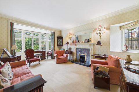 4 bedroom detached house for sale, Fitzwalter Road, Colchester CO3