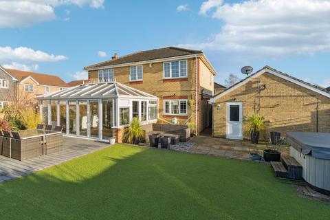 undefined, Holden Close, Hitchin, SG4