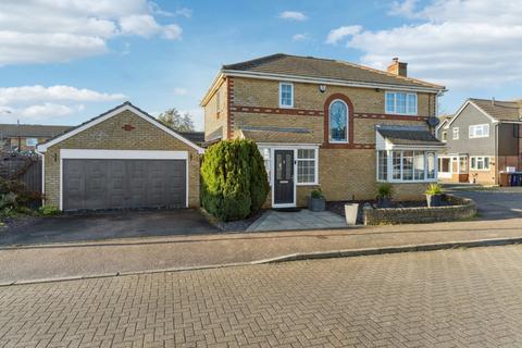 undefined, Holden Close, Hitchin, SG4