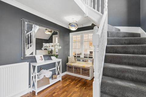 undefined, Holden Close, Hitchin, SG4