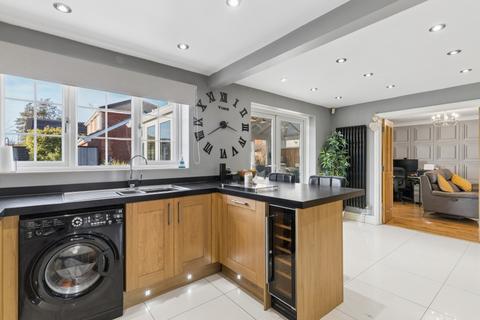 undefined, Holden Close, Hitchin, SG4
