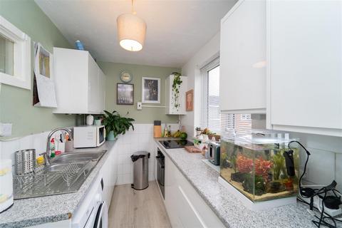 2 bedroom apartment for sale, Meadow Court, Hackness Road, Chorlton Green