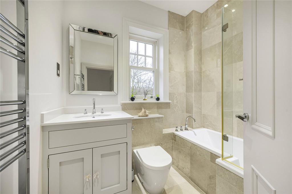 En Suite Four
