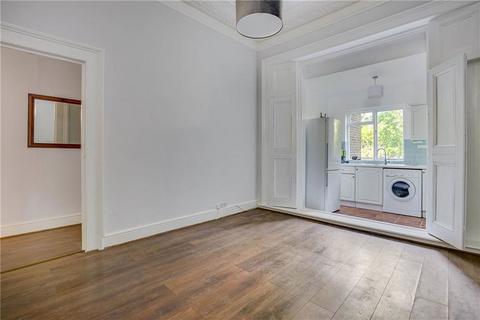 2 bedroom flat to rent, Alfred Road, London W3