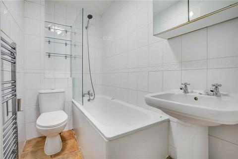 2 bedroom flat to rent, Alfred Road, London W3