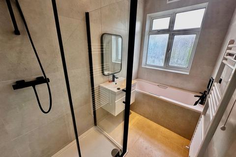 undefined, Cranbrook Rise, Ilford, IG1
