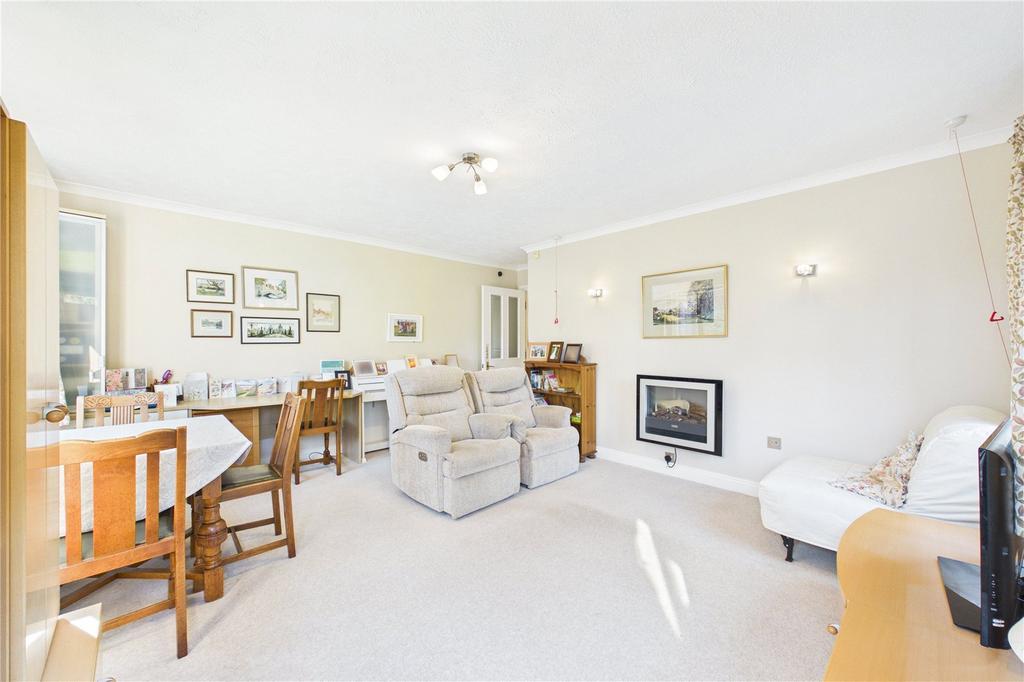 Living/Dining Room