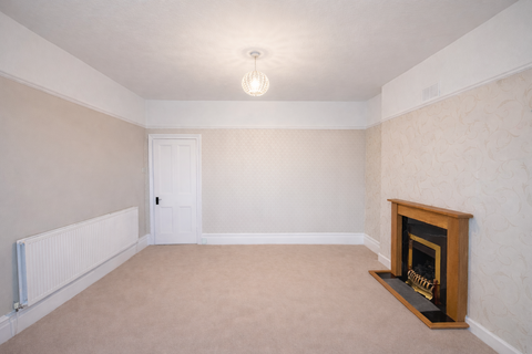 undefined, NEWPORT, NP19