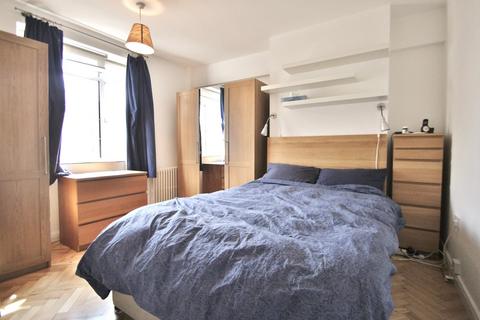 1 bedroom flat to rent, Latymer Court, Hammersmith Road, Hammersmith, W6