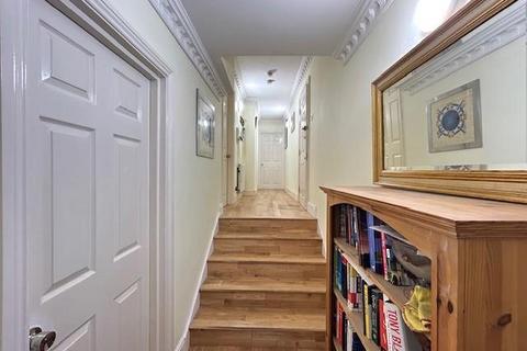 undefined, Hamilton Road, Ealing, W5