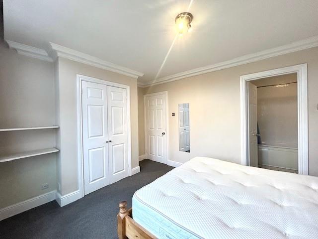 1st bedroom 2.jpg