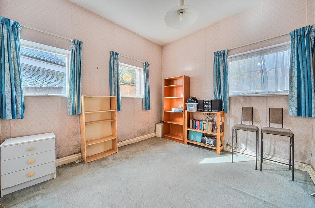 Bed 4/Home Office