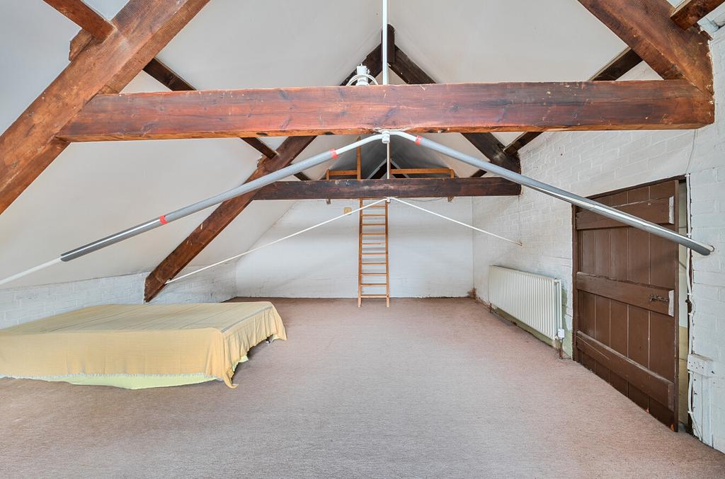 Bed 2 &amp; Mezzanine
