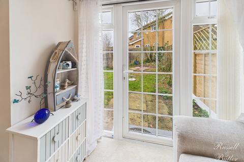 1 bedroom terraced house for sale, Akister Close, Buckingham, Buckinghamshire, MK18