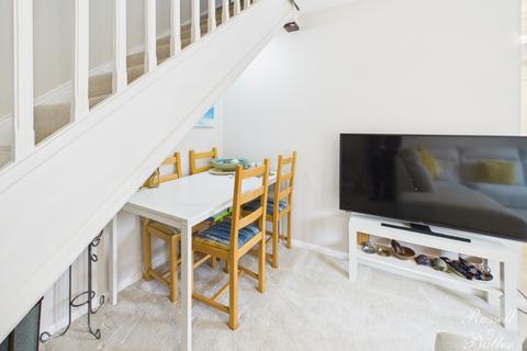 1 bedroom terraced house for sale, Akister Close, Buckingham, Buckinghamshire, MK18