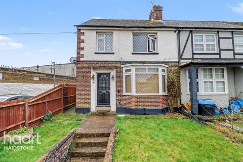 3 bedroom end of terrace house for sale, Old Tovil Road, Maidstone
