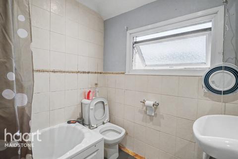 3 bedroom end of terrace house for sale, Old Tovil Road, Maidstone