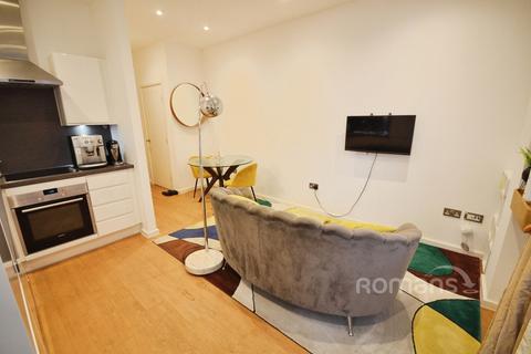 1 bedroom flat to rent, Bath Road, Slough, Berkshire, SL1