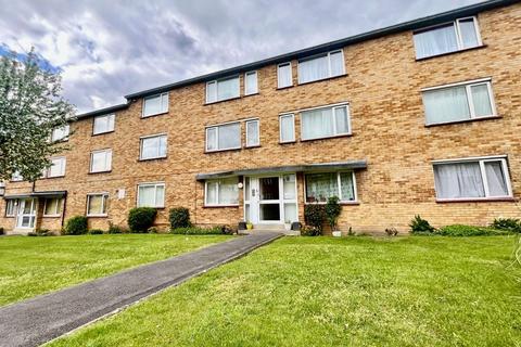 2 bedroom flat for sale, Rodwell Close, Ruislip HA4