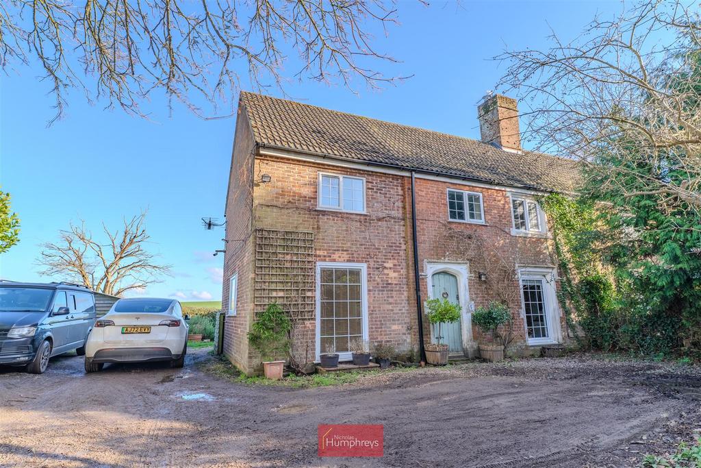 Matterly Cottages -20.jpg