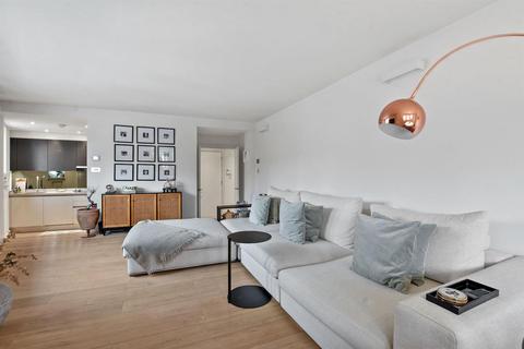 2 bedroom flat for sale, Archway Road, Highgate, London, N6
