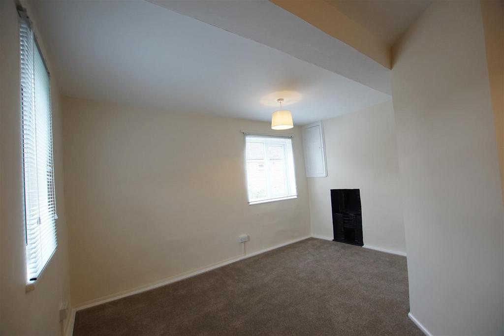 Bedroom 1 (first floor)