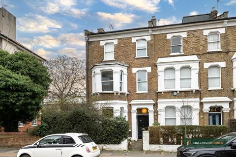 2 bedroom flat for sale, Frithville Gardens Shepherds Bush, W12