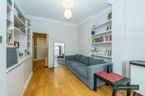 2 bedroom flat for sale, Frithville Gardens Shepherds Bush, W12