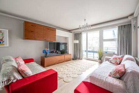 3 bedroom flat to rent, Gloucester Avenue, Camden, London, NW1