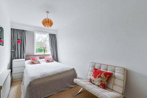 3 bedroom flat to rent, Gloucester Avenue, Camden, London, NW1