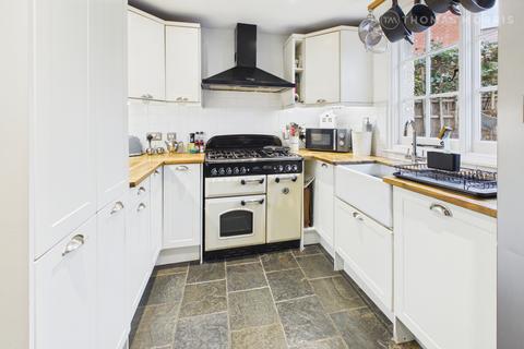 2 bedroom end of terrace house for sale, Sun Street, Bedfordshire SG18