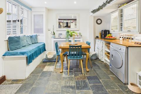 2 bedroom end of terrace house for sale, Sun Street, Bedfordshire SG18