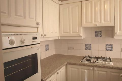2 bedroom apartment to rent, Chilvins Court, 172 Nether Street, London, N3