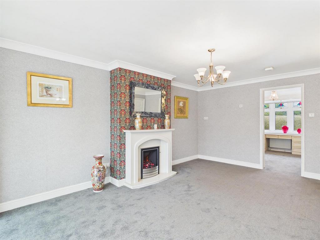 Living/Dining Area