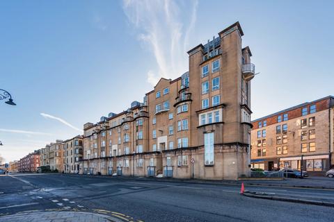 3 bedroom flat to rent, Sauchiehall Street, Flat 4/2, Kelvingrove, Glasgow, G3 7UE