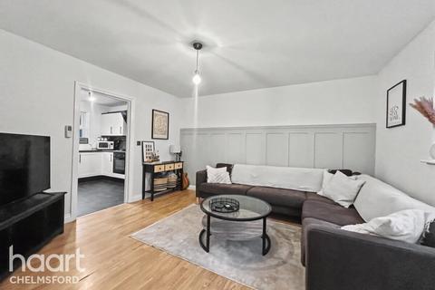 2 bedroom end of terrace house for sale, Dixon Avenue, Chelmsford
