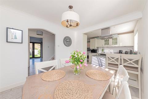 3 bedroom detached house for sale, Merryman Drive, Berkshire RG45