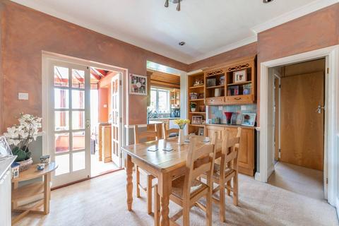 4 bedroom semi-detached house for sale, Headstone Lane, North Harrow, Harrow, HA2