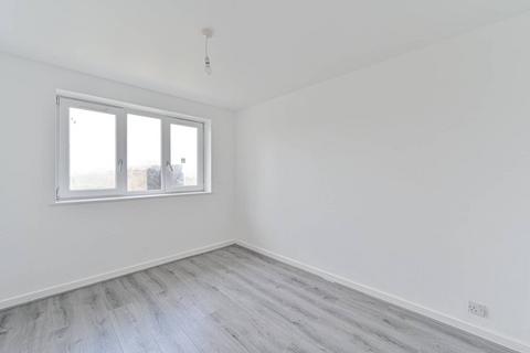 3 bedroom flat for sale, Wood Vale, Honor Oak Park, London, SE23