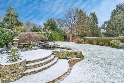 4 bedroom detached house for sale, Knowle Grove, Surrey GU25
