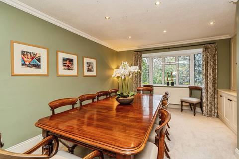 4 bedroom detached house for sale, Knowle Grove, Surrey GU25