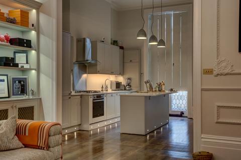 2 bedroom flat for sale, Brunswick Square, Hove, BN3
