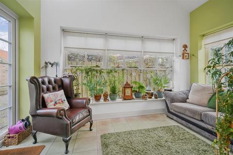2 bedroom detached house for sale, Sterne Way, Sutton-On-The-Forest, York