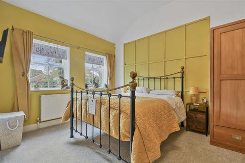 2 bedroom detached house for sale, Sterne Way, Sutton-On-The-Forest, York