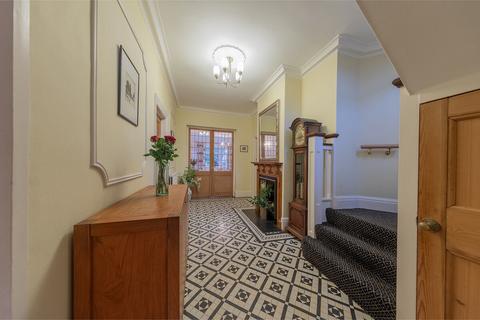 6 bedroom detached house for sale, Leicester LE2