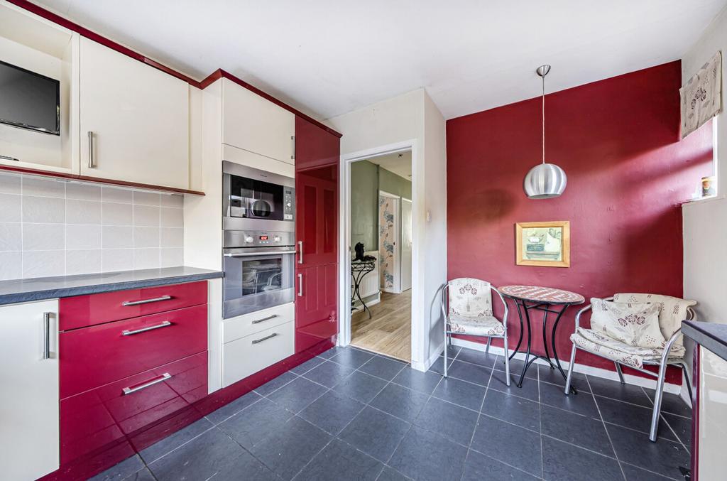Kitchen breakfast room