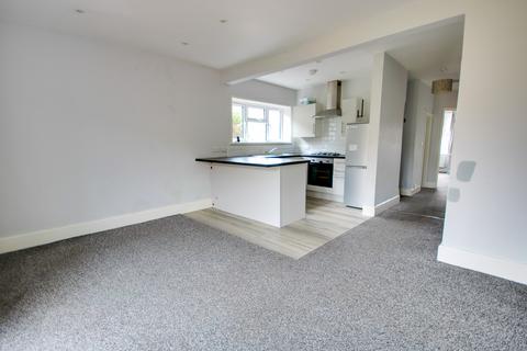 3 bedroom semi-detached bungalow for sale, AUCTION SALE! THREE DOUBLE BEDROOMS! CLOSE TO AMENITIES!