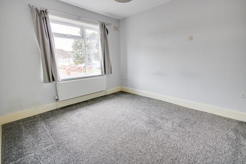 3 bedroom semi-detached bungalow for sale, AUCTION SALE! THREE DOUBLE BEDROOMS! CLOSE TO AMENITIES!