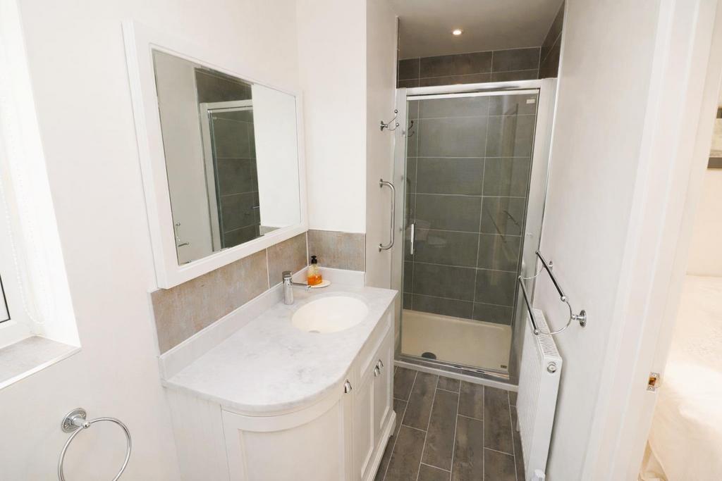 En-Suite Shower Room/WC