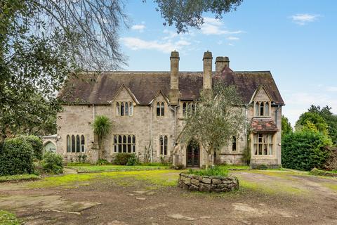 5 bedroom detached house for sale, Church Road, Caldicot, NP26